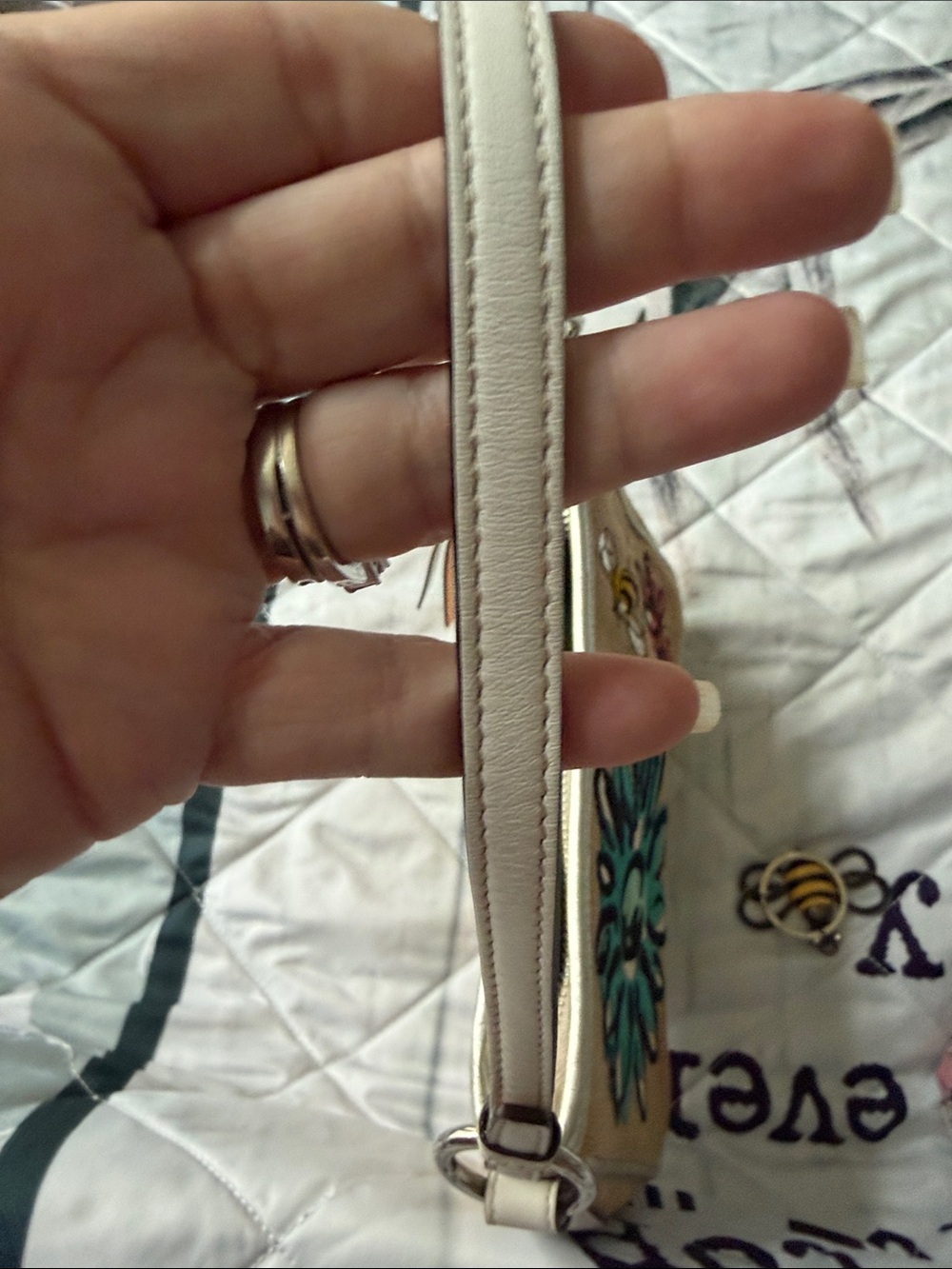 Coach Shoulder Bag GUC - Picture 13 of 15